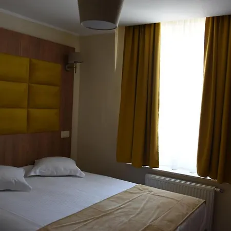 Sun Hotel Saint-Gilles
